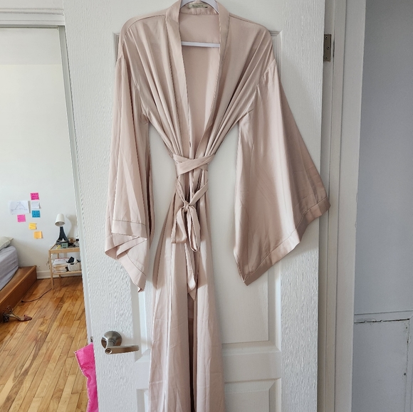Dusty Pink Nightgown - Picture 4 of 6